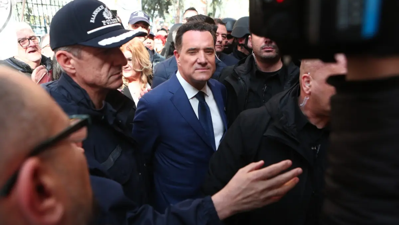 Γεωργιάδης για επεισόδια: «Κομμουνιστική και φασιστική βία»