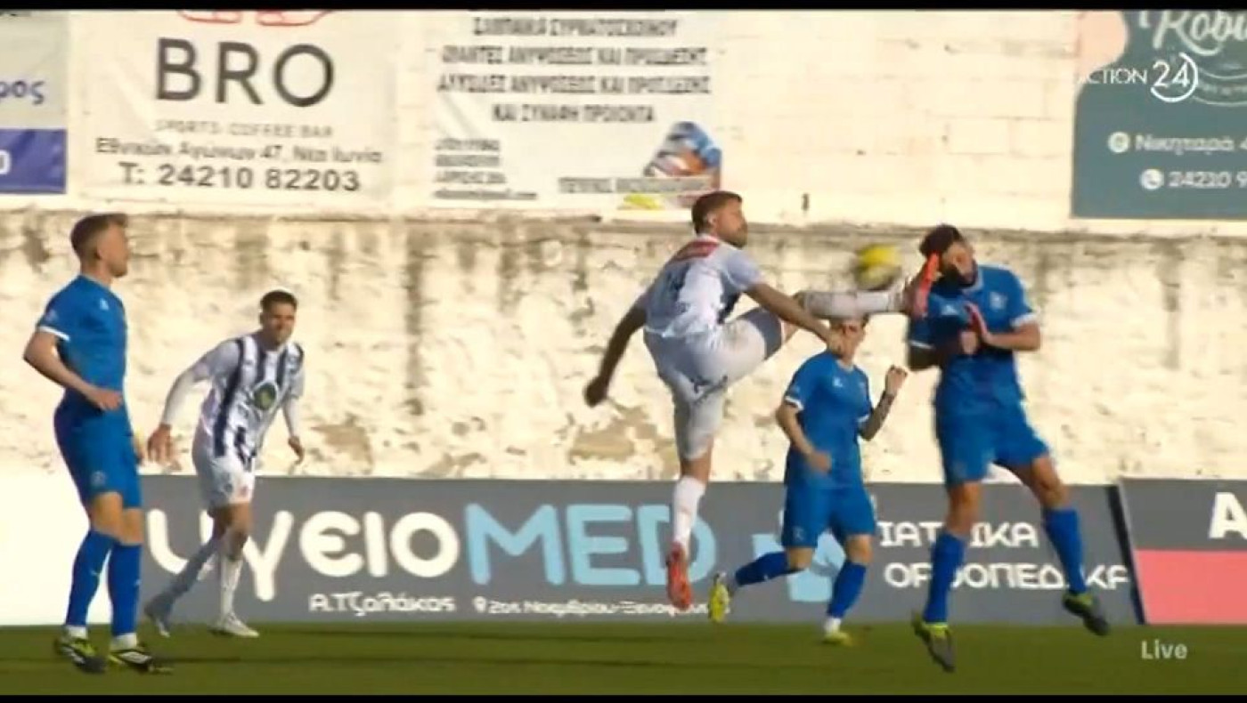 Νίκη Βόλου-Ηρακλής: Η στιγμή της αποβολής του Μάναλη