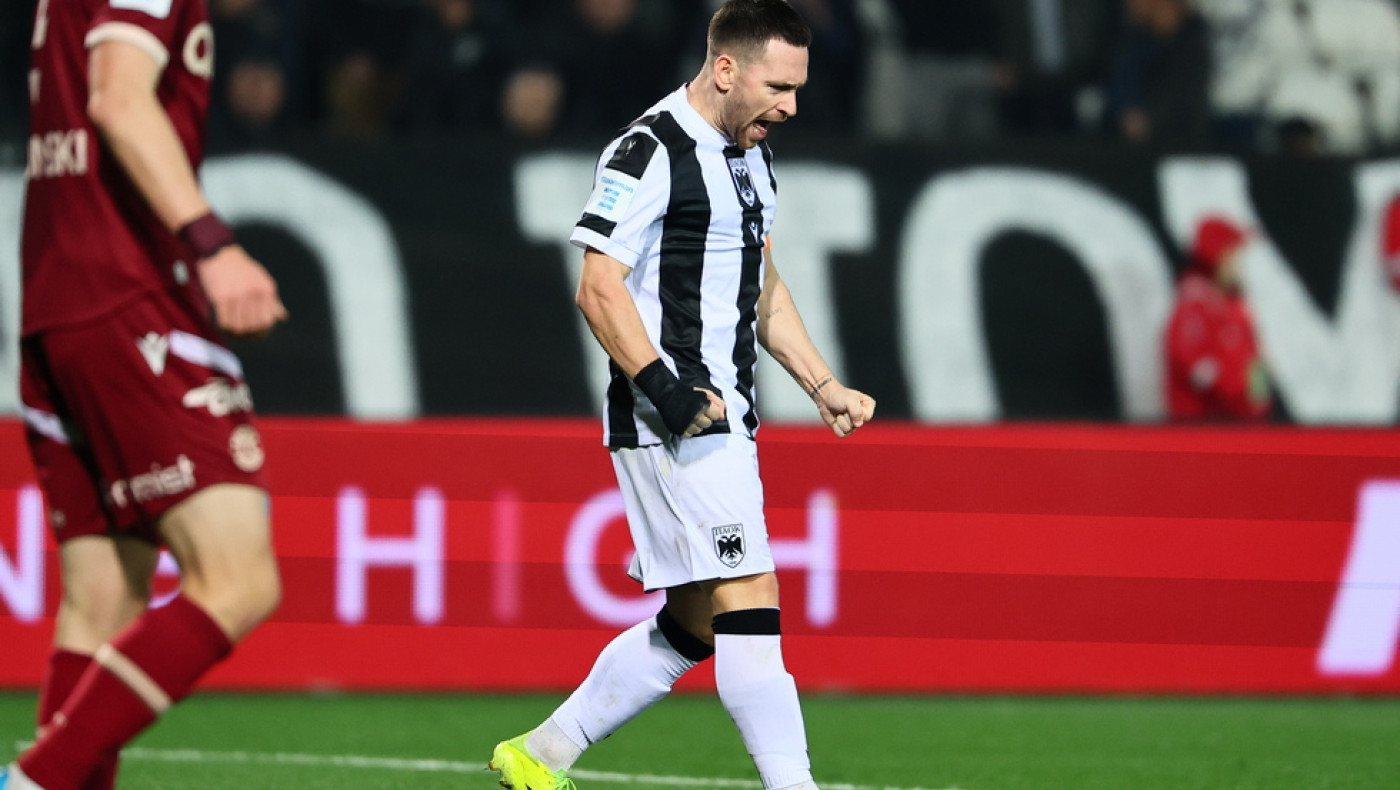 ΠΑΟΚ-Αστέρας, η παρακάμερα: Η ιστορική φανέλα, η σημαία του Μεξικού και το «Χατσίδη θέλω τη φανέλα σου»