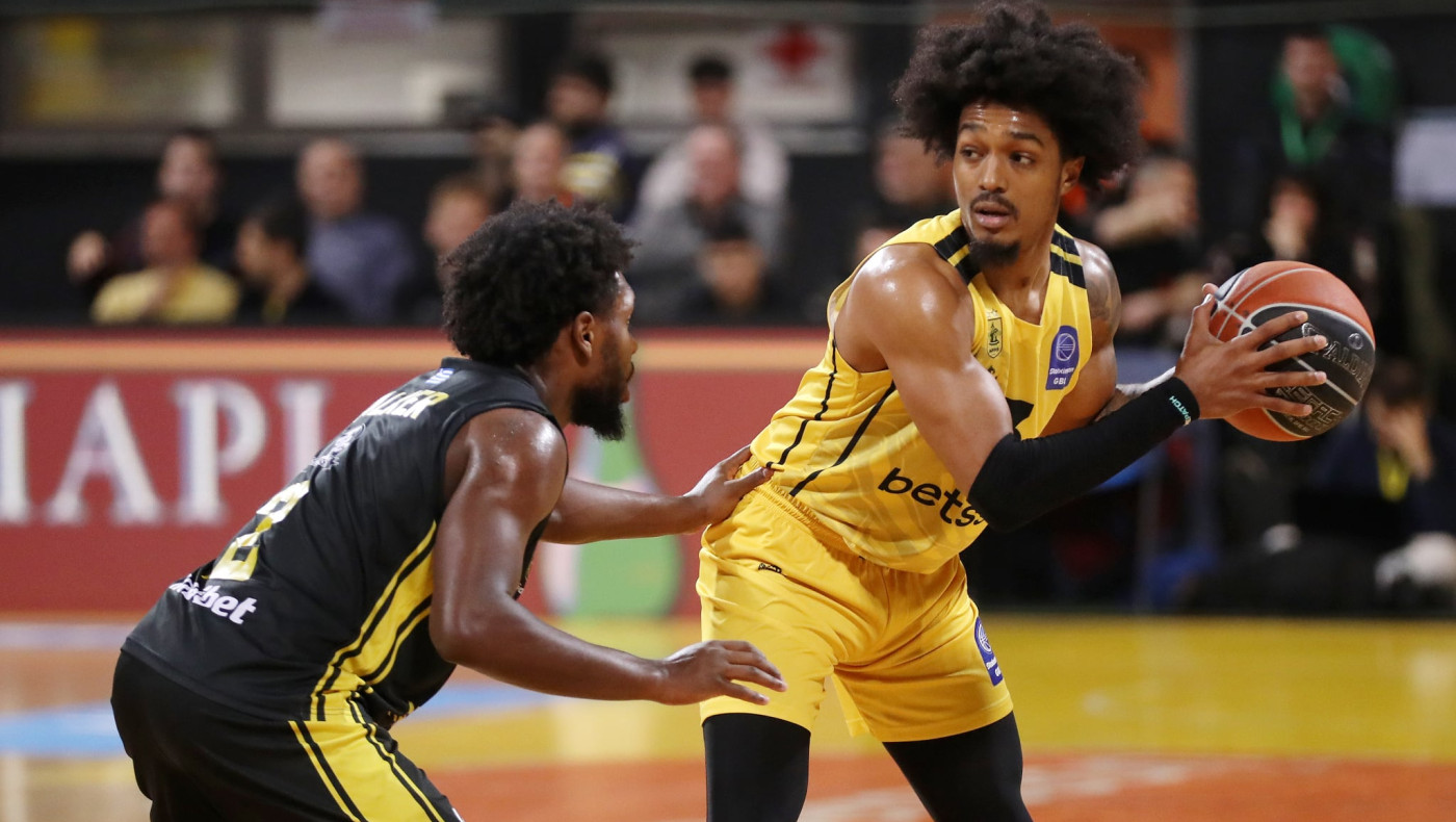 Τζόουνς: «Είμαστε καλύτεροι από τον ΠΑΟΚ και πρέπει να κερδίσουμε»