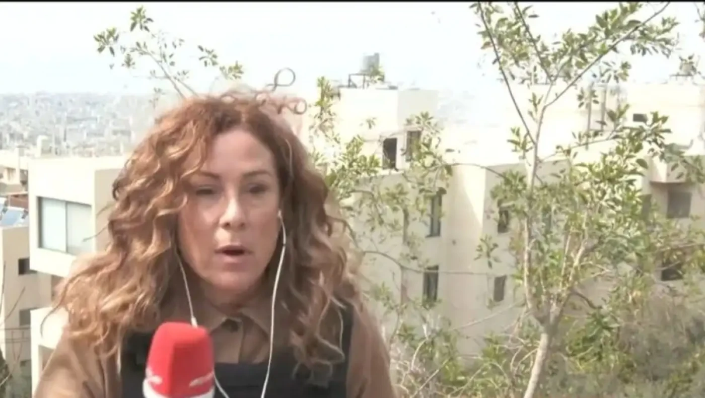 Σοκαριστικό βίντεο: Βόμβα πέφτει δίπλα στο συνεργείο του MEGA στον Λίβανο