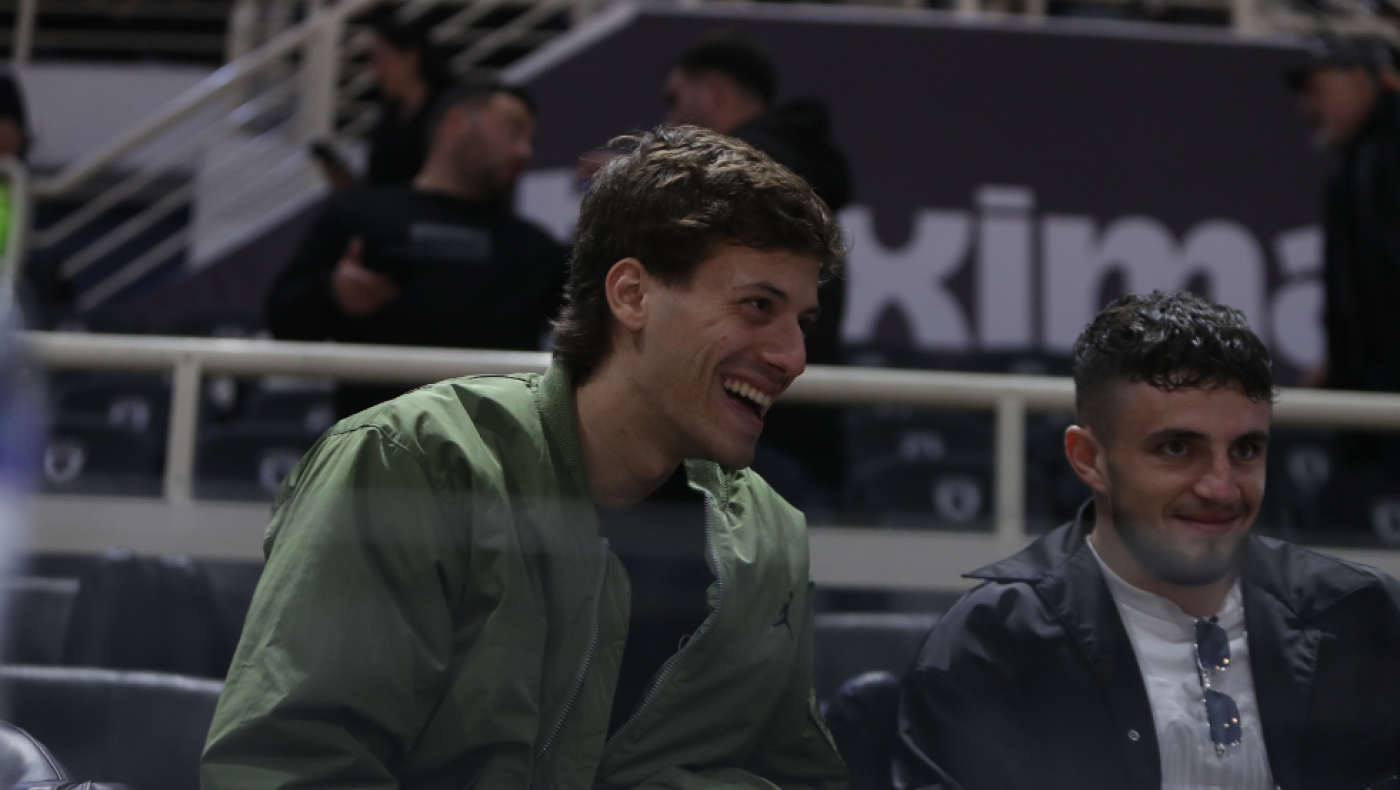 Πόσο κοστίζει το τζάκετ Τζόρνταν που φορούσε ο Κωνσταντέλιας στο «Παλατάκι»