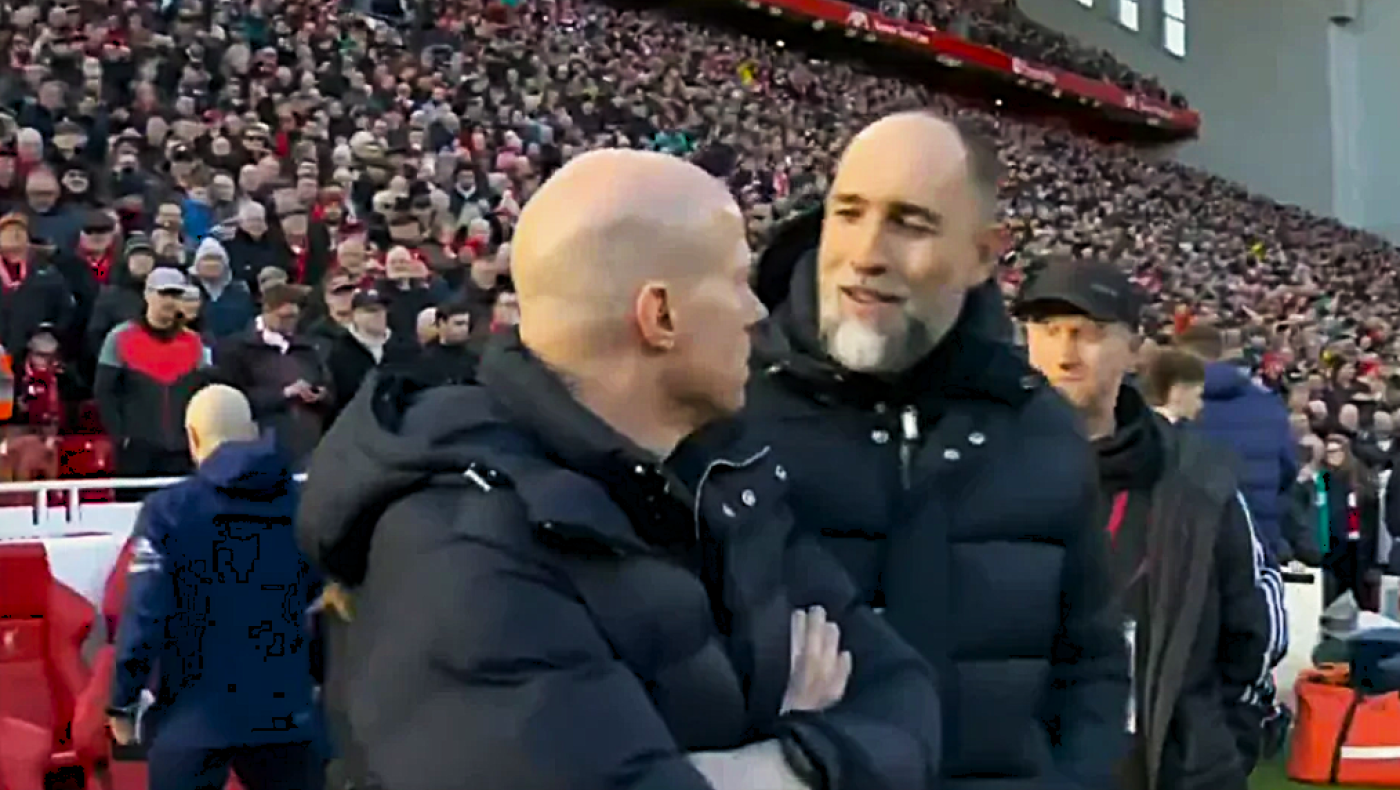 Τούντορ: Χαιρέτησε τον.... λάθος Σλοτ!