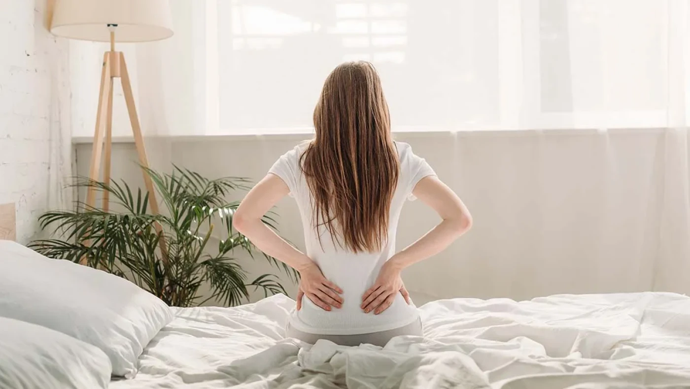 Χρόνιος Πόνος στη Μέση: Γιατί ενοχλούν ακόμα και οι δυνατοί ήχοι