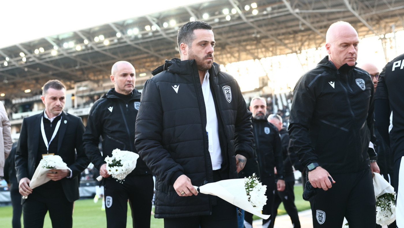 «Κλεομένη ζεις»-Η κατάθεση στεφάνων πριν το παιχνίδι με τον Λεβαδειακό από την κάμερα της ΠΑΕ ΠΑΟΚ