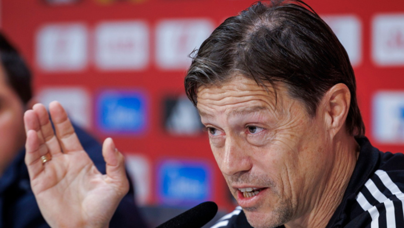 Σεβίλλη: Ιστορικό... χαμηλό από τον Ματίας Αλμέιδα