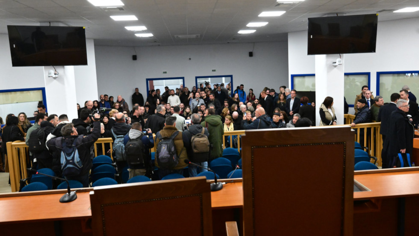 Δίκη για τα Τέμπη: Αλλαγή αίθουσας ζητούν συγγενείς και συνήγοροι