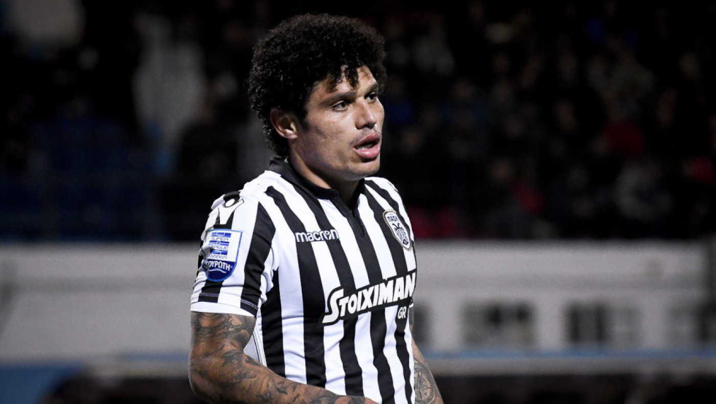 Αζεβέδο: Το συγκινητικό αντίο στο ποδόσφαιρο και η... φανέλα του ΠΑΟΚ