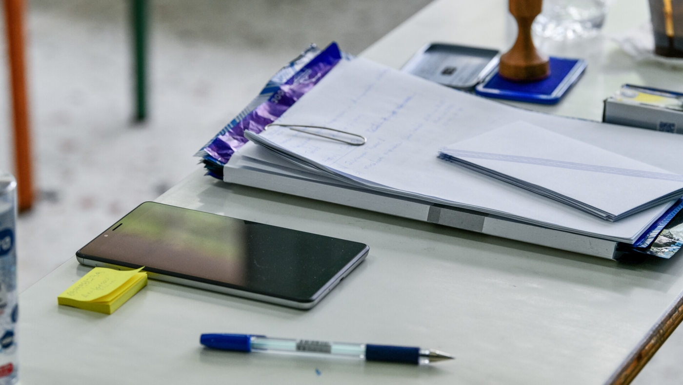 Απορρίπτει τις πρόωρες εκλογές η κυβέρνηση: «Θα γίνουν το 2027»