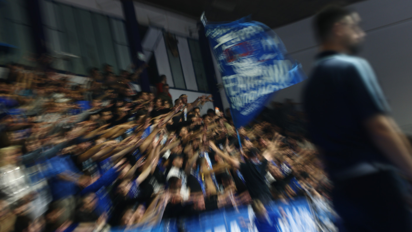 Οργή κόσμου του Ηρακλή, ζήτησαν από τους παίκτες να βγάλουν τις φανέλες μετά την ήττα από τον Άρη