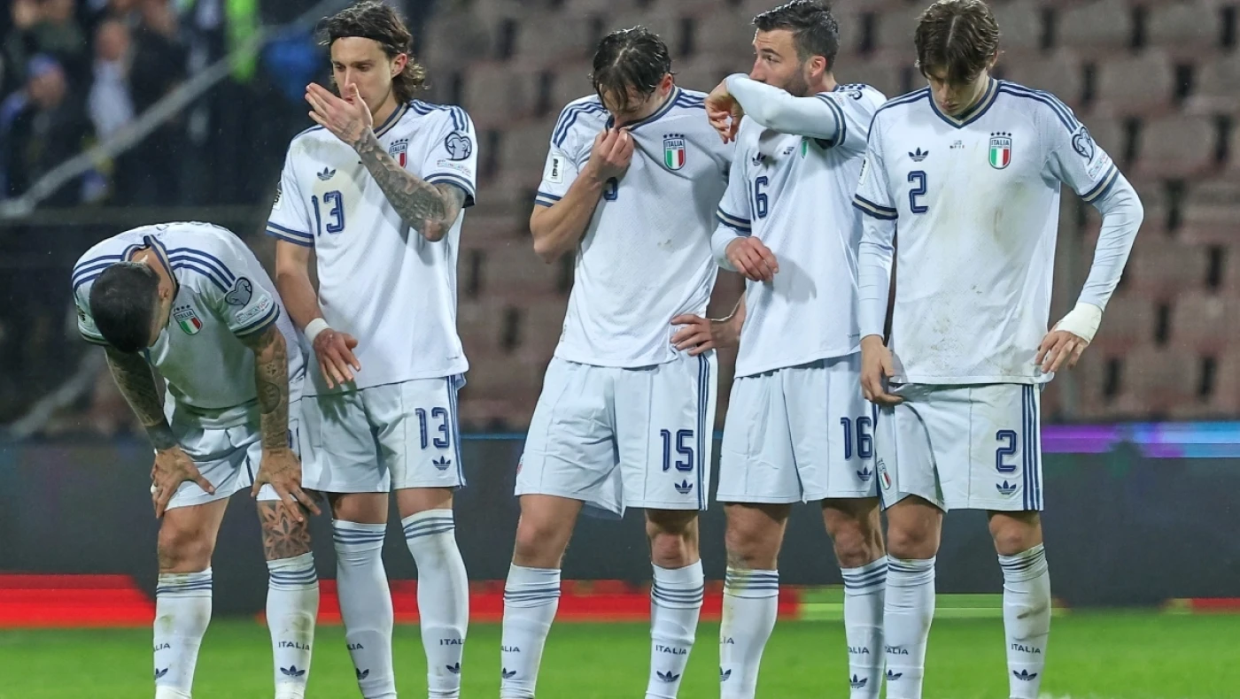 Ιταλία: Ο τρίτος αποκλεισμός, η «Βαβέλ» της Serie A και... ο διπλός Μουρίνιο