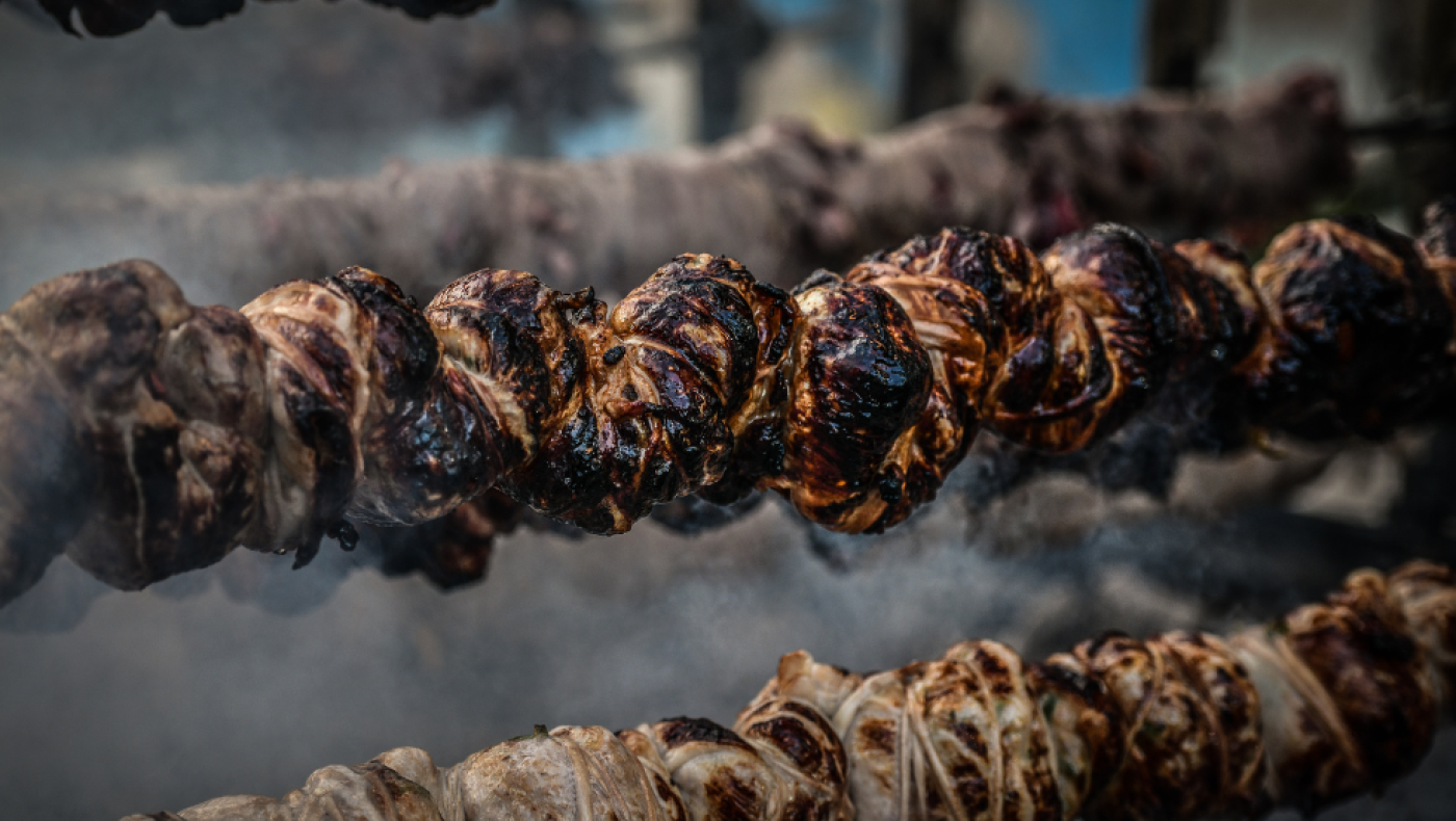 Οι θερμίδες του πασχαλινού τραπεζιού: Τι πρέπει να προσέξετε