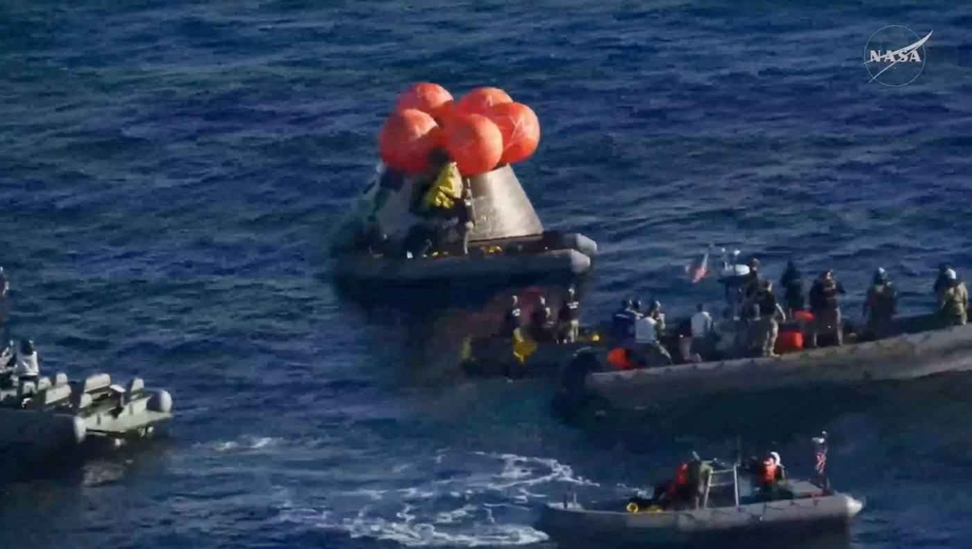 Artemis II: Η στιγμή της προσθαλάσσωσης μετά από 10 ημέρες στη Σελήνη