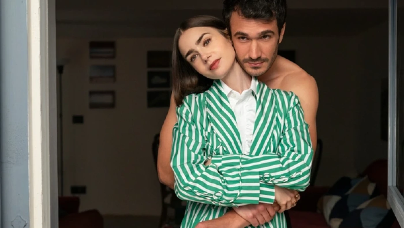 Στην Ελλάδα για γυρίσματα το «Emily in Paris»: Οι υποψήφιες περιοχές