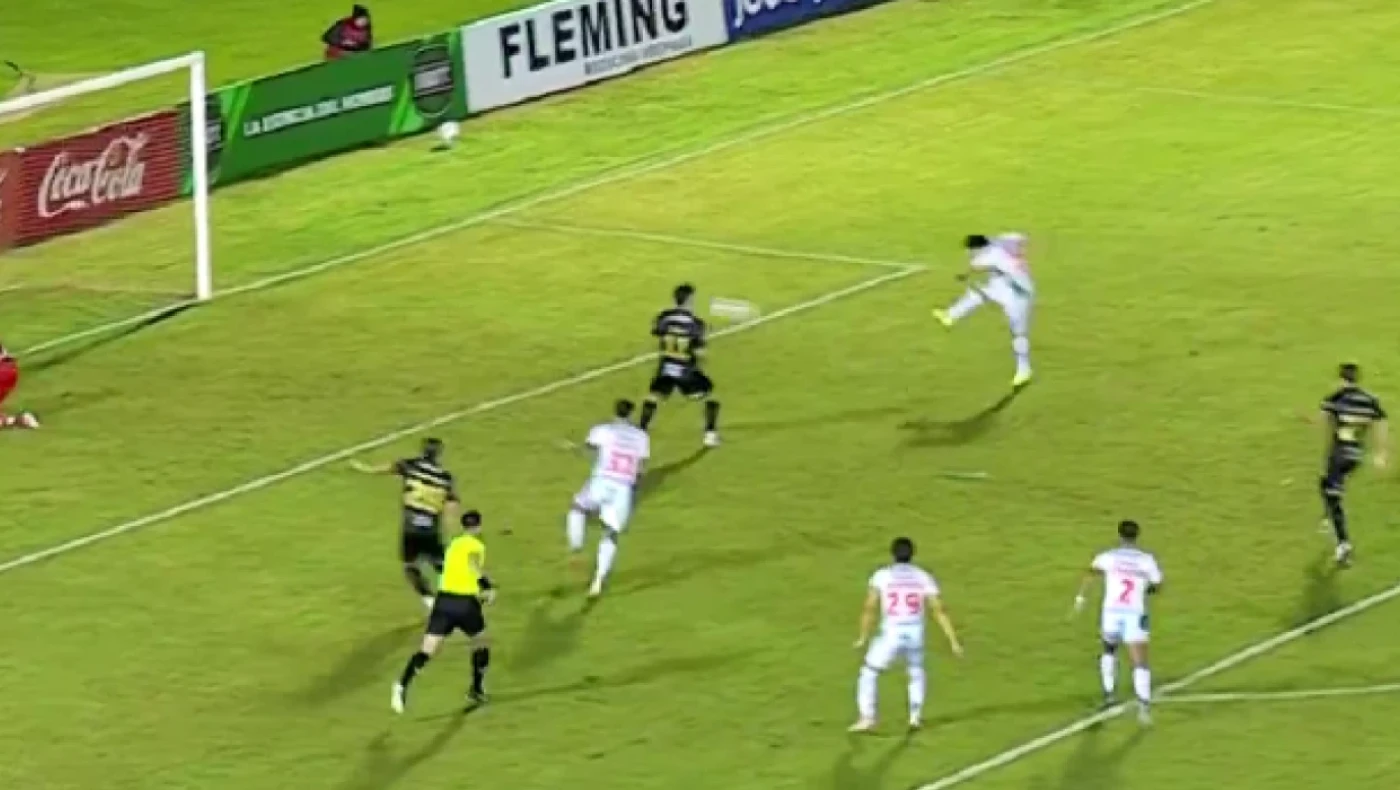 Παραγουάη: Σκόραρε με το... πρόσωπο μετά από διώξιμο σε χαμένο πέναλτι