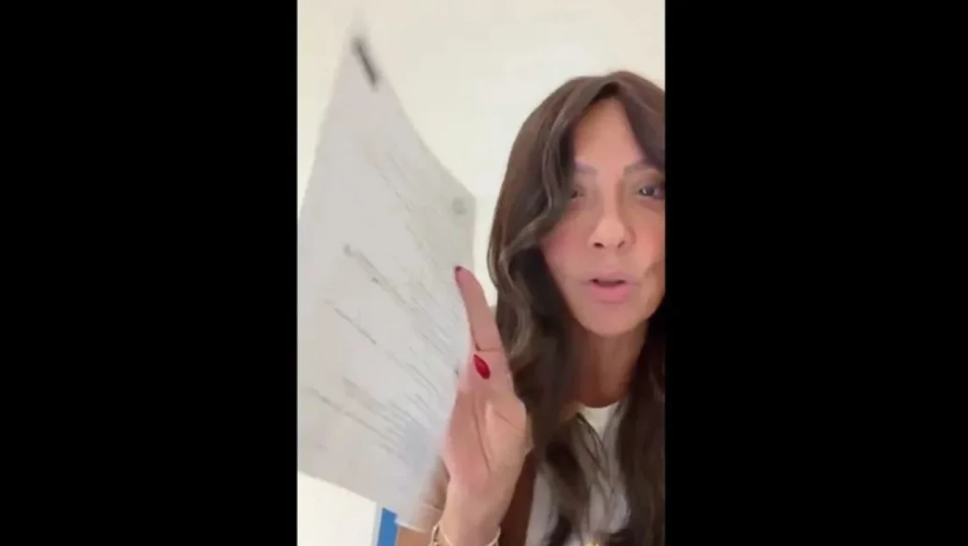 Persona non grata: «Μπλόκο» σε Τουρκοκύπρια τραγουδίστρια-Ερμήνευσε ανθελληνικό εμβατήριο στην Κομοτηνή