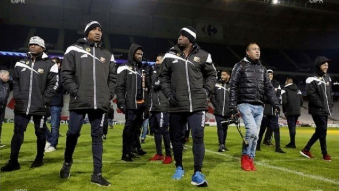 Έκαναν υπερατλαντικό ταξίδι για να δουν την ομάδα τους