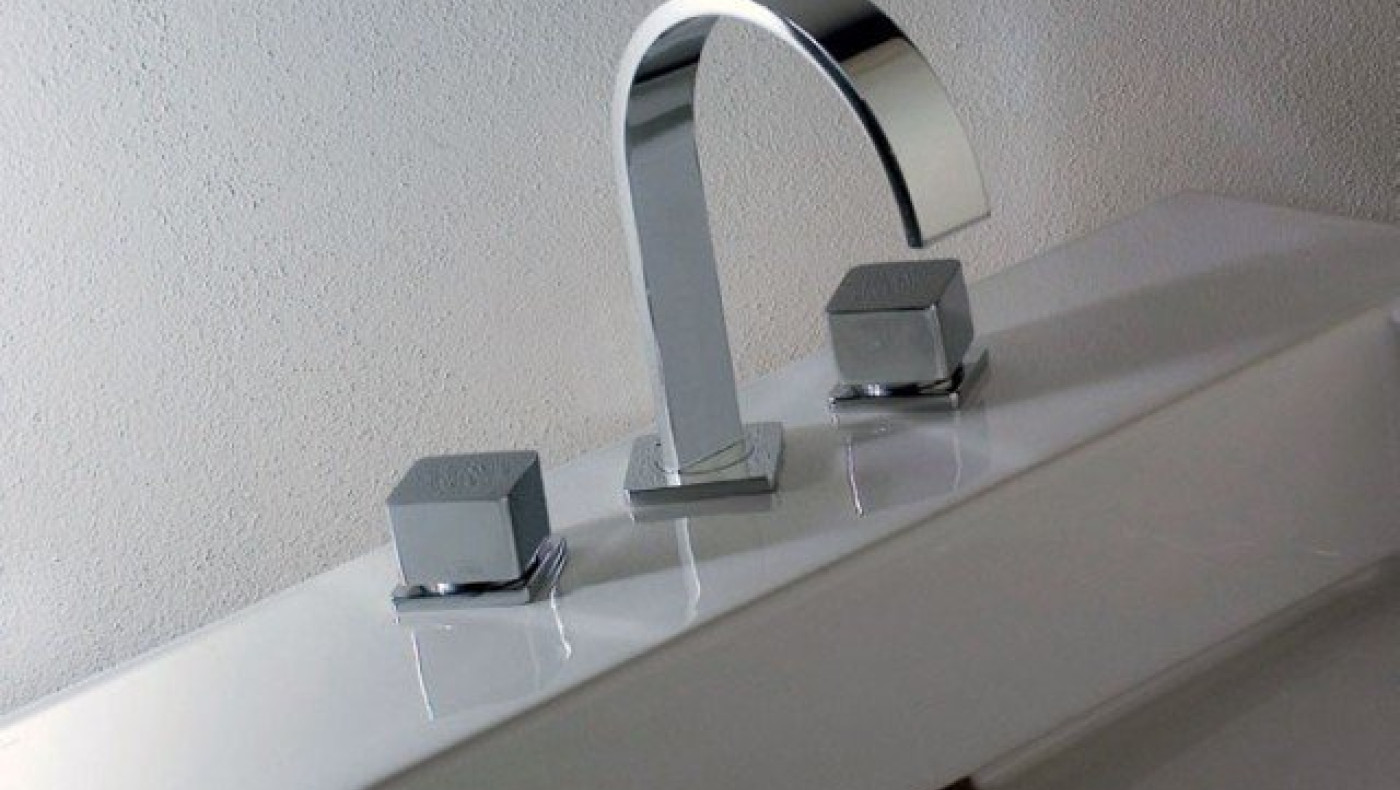 Τι πρέπει να κάνετε όταν αρχίσουν να ξεπαγώνουν οι σωλήνες του νερού