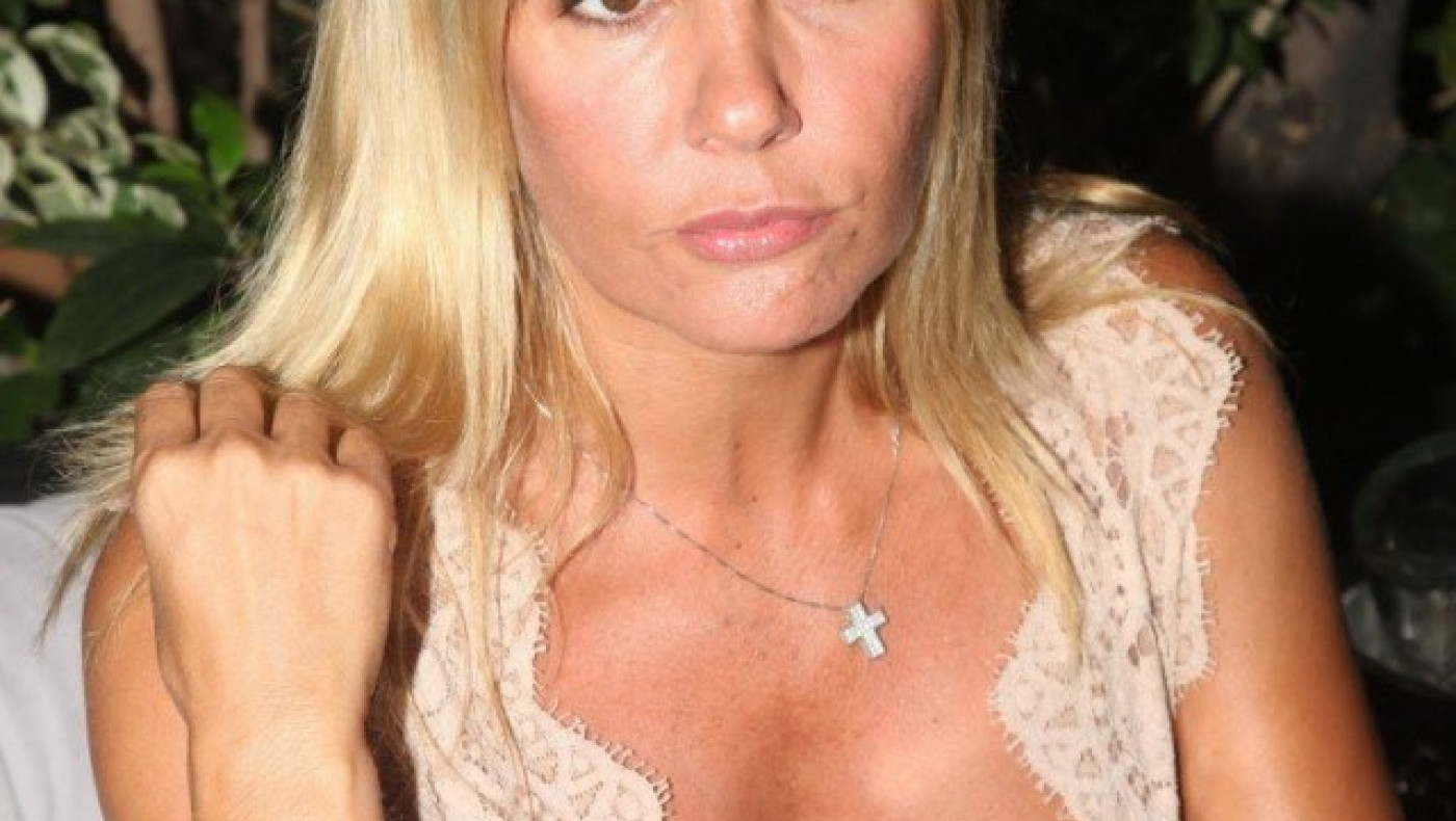 «Γιατί εμείς οι 45άρες να μην μπορούμε να έχουμε νεότερο άντρα;»