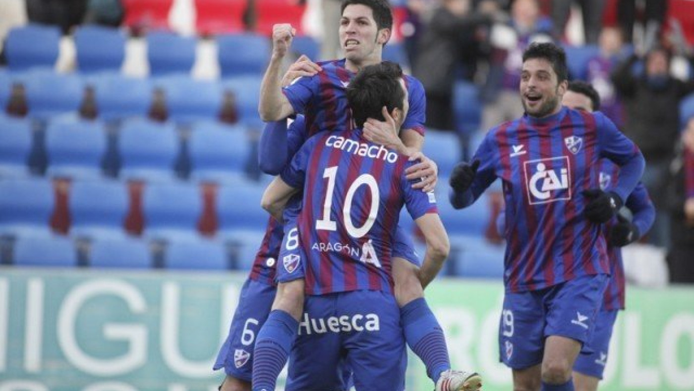 Εκτο      ματς     σε    18    ημέρες για την Ουέσκα