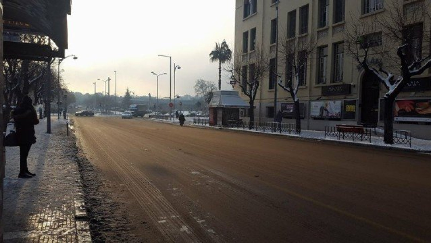 Θεσσαλονίκη: Καθαροί οι δρόμοι, επικίνδυνα τα πεζοδρόμια (pics)