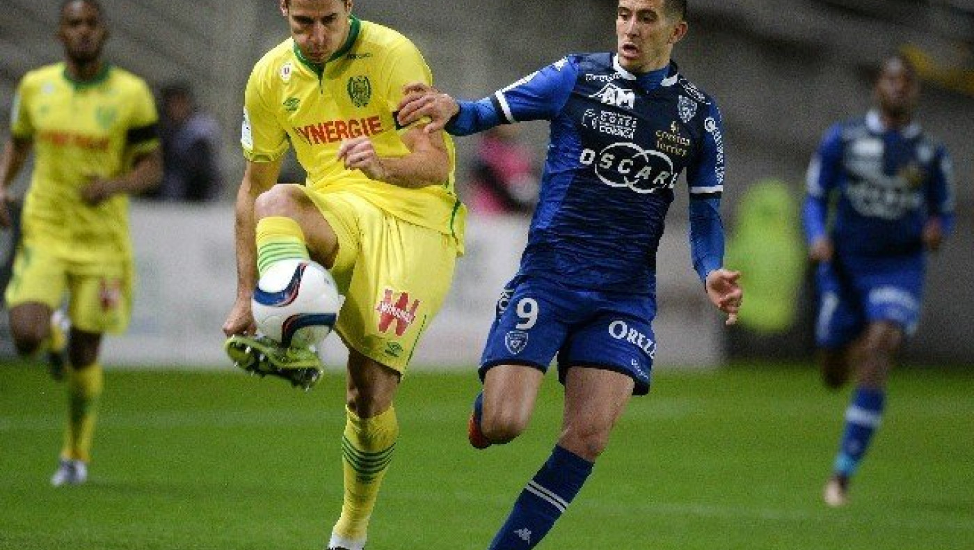 Στο Χ ο Πανιώνιος,  στο Χ η Λάρισα,  στο Χ και ο Ολυμπιακός