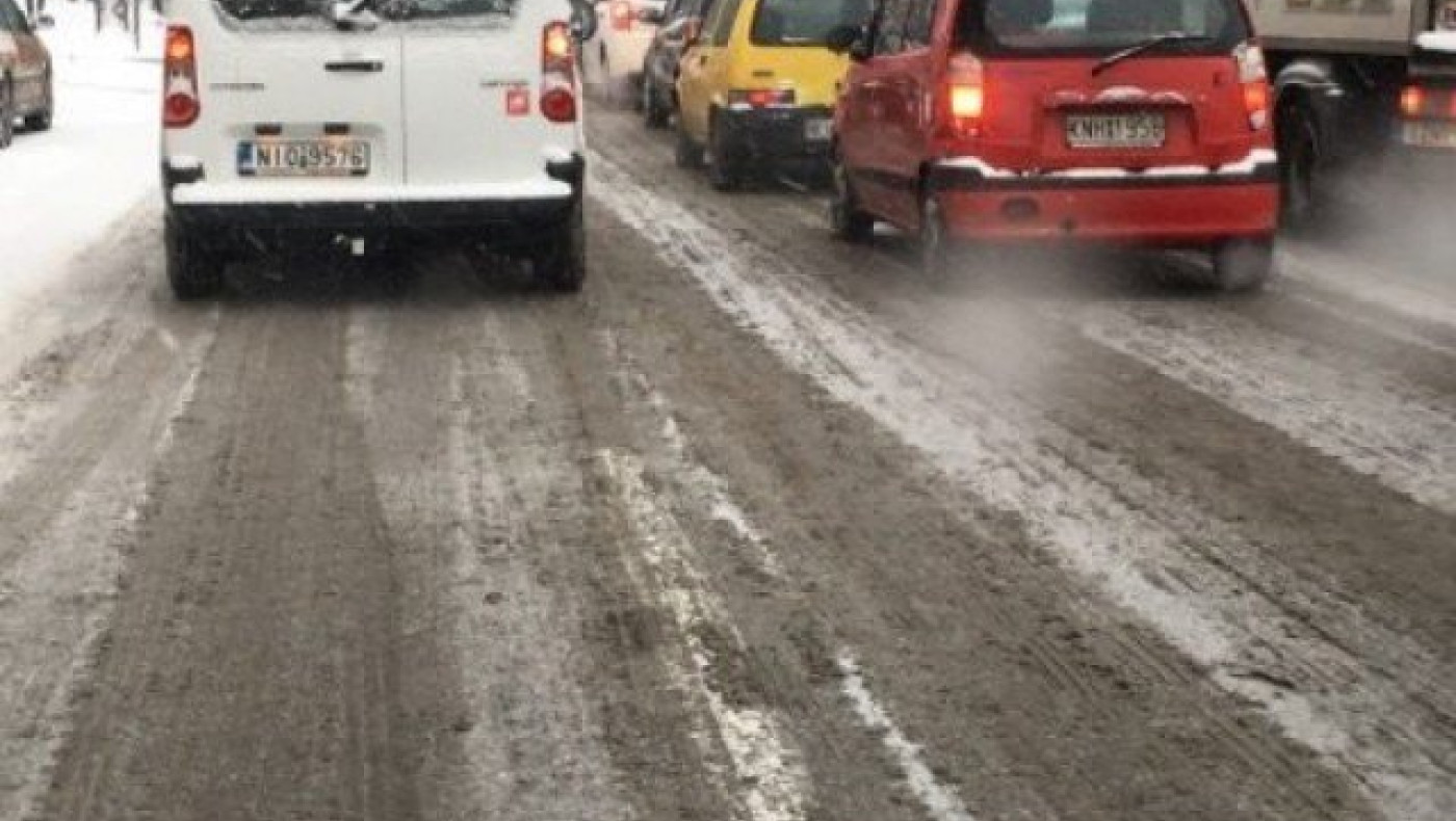 Θεσσαλονίκη - ΤΩΡΑ: Εγκλωβισμένοι οδηγοί μετά τη γέφυρα της Βούλγαρη