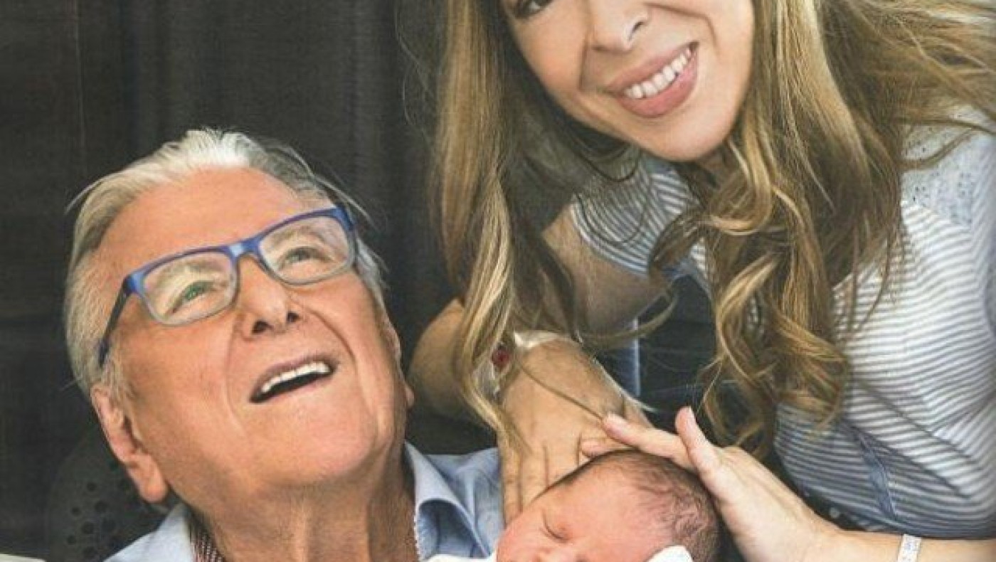 Αλίκη Κατσαβού: «Ο Κώστας θέλει να κάνουμε και δεύτερο παιδί»