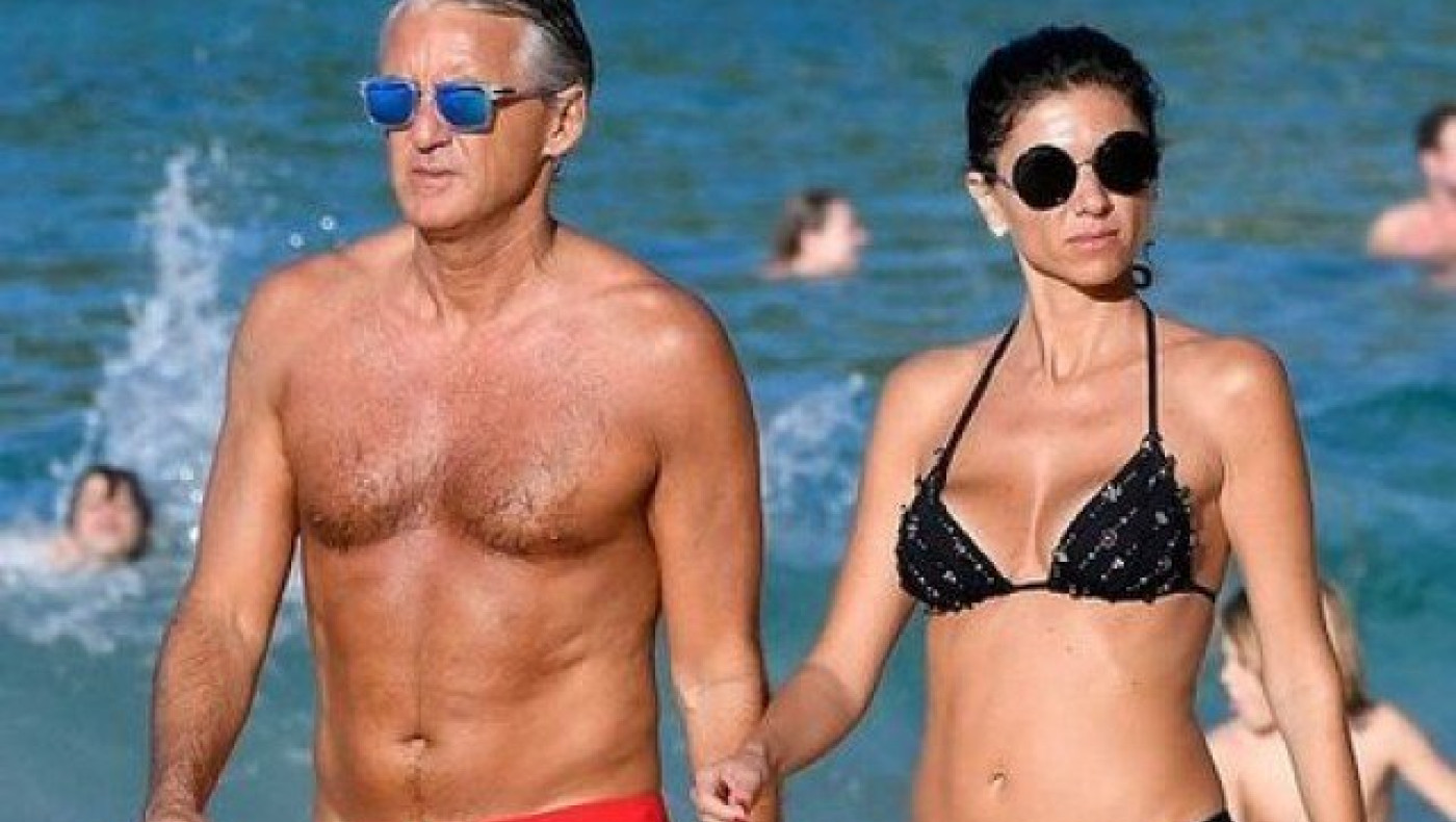 Στη Καραϊβική με τη σέξι σύντροφό του ο Μαντσίνι (pics)