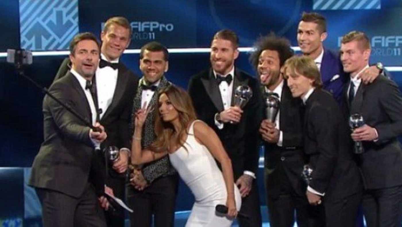 Αυτή είναι η    κορυφαία    ενδεκάδα   για το 2016 από την FIFA