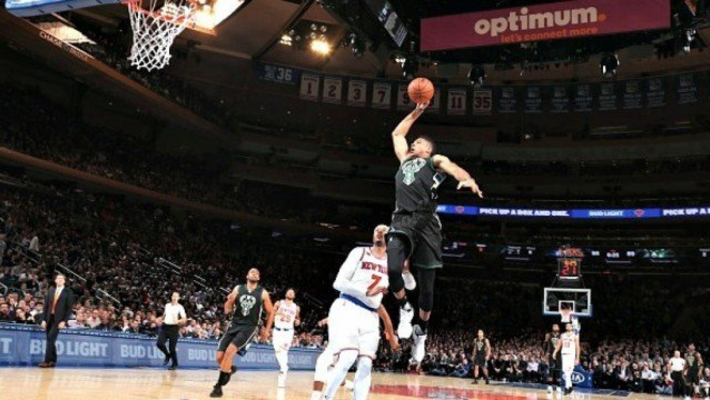 Διπλός       Αντετοκούνμπο στην κορυφή του TOP 10 (vid)