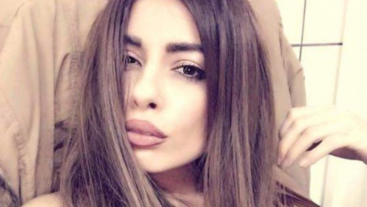 Η Μίνα Αρναούτη ξεκατινιάστηκε με τη Σαμπρίνα στο facebook