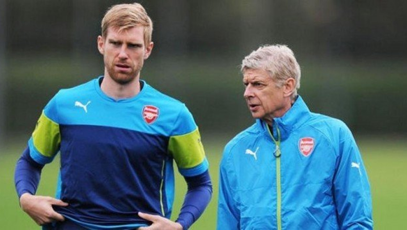 Πίστωση χρόνου δίνει στον                       Μερτεζάκερ η Άρσεναλ