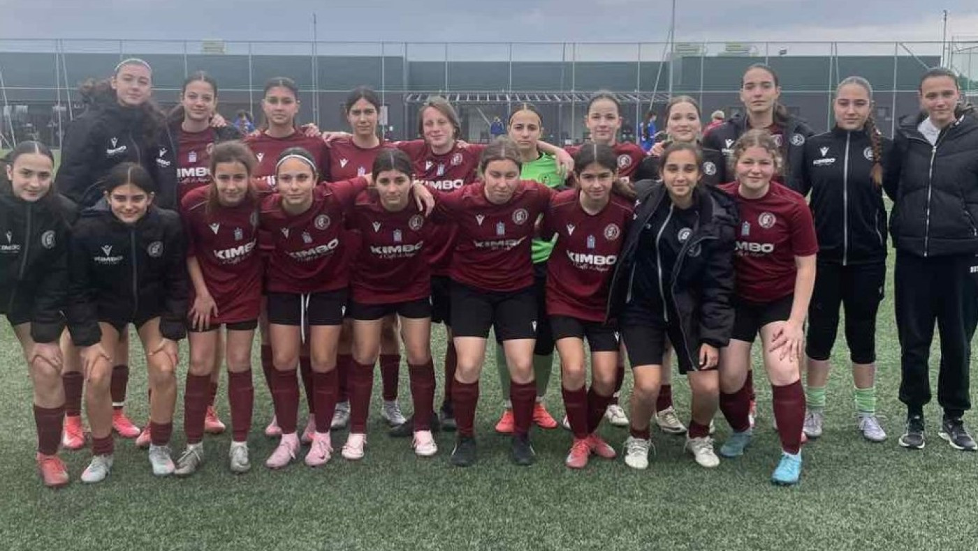 Στα ημιτελικά του πανελλήνιου πρωταθλήματος οι κορασίδες της ΕΠΣΜ