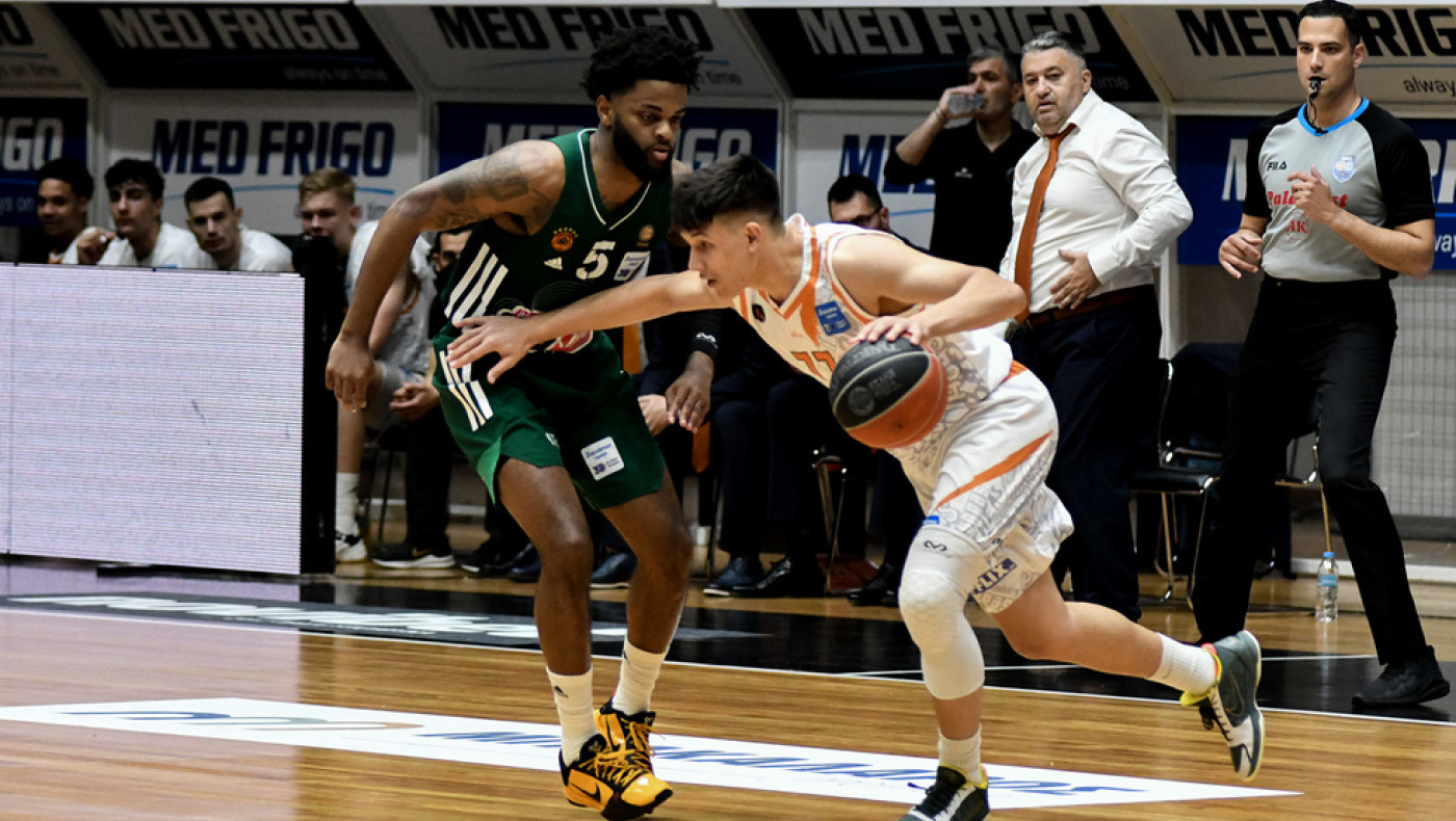 Γιατράς για Μπαζίνα στο Ball Day: «Για περισσότερα από τέσσερα χρόνια στον ΠΑΟΚ, μπορεί να γίνει αρχηγός του»