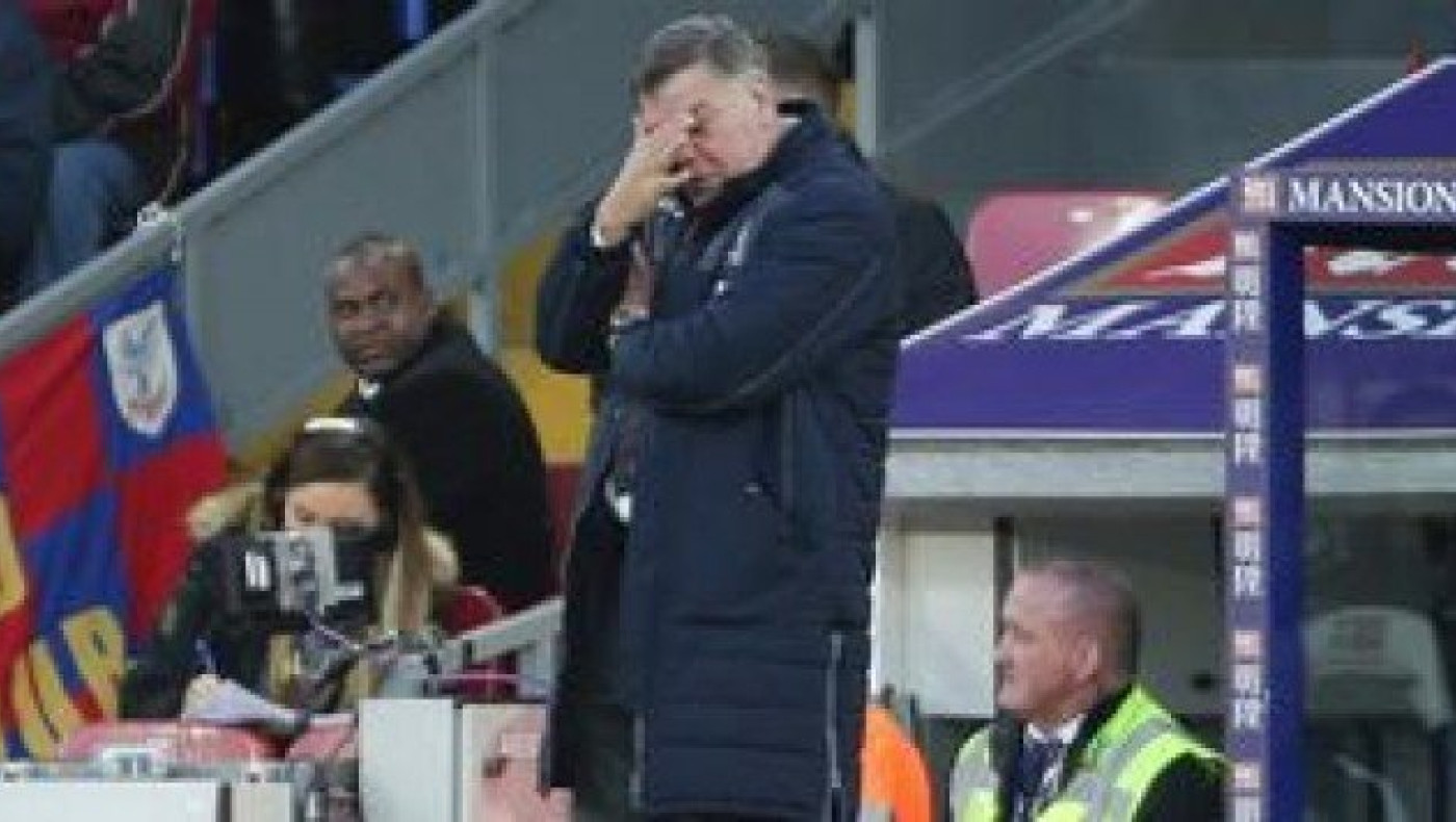 Την «πλήρωσε»       και ο                     Μιλιβόγεβιτς