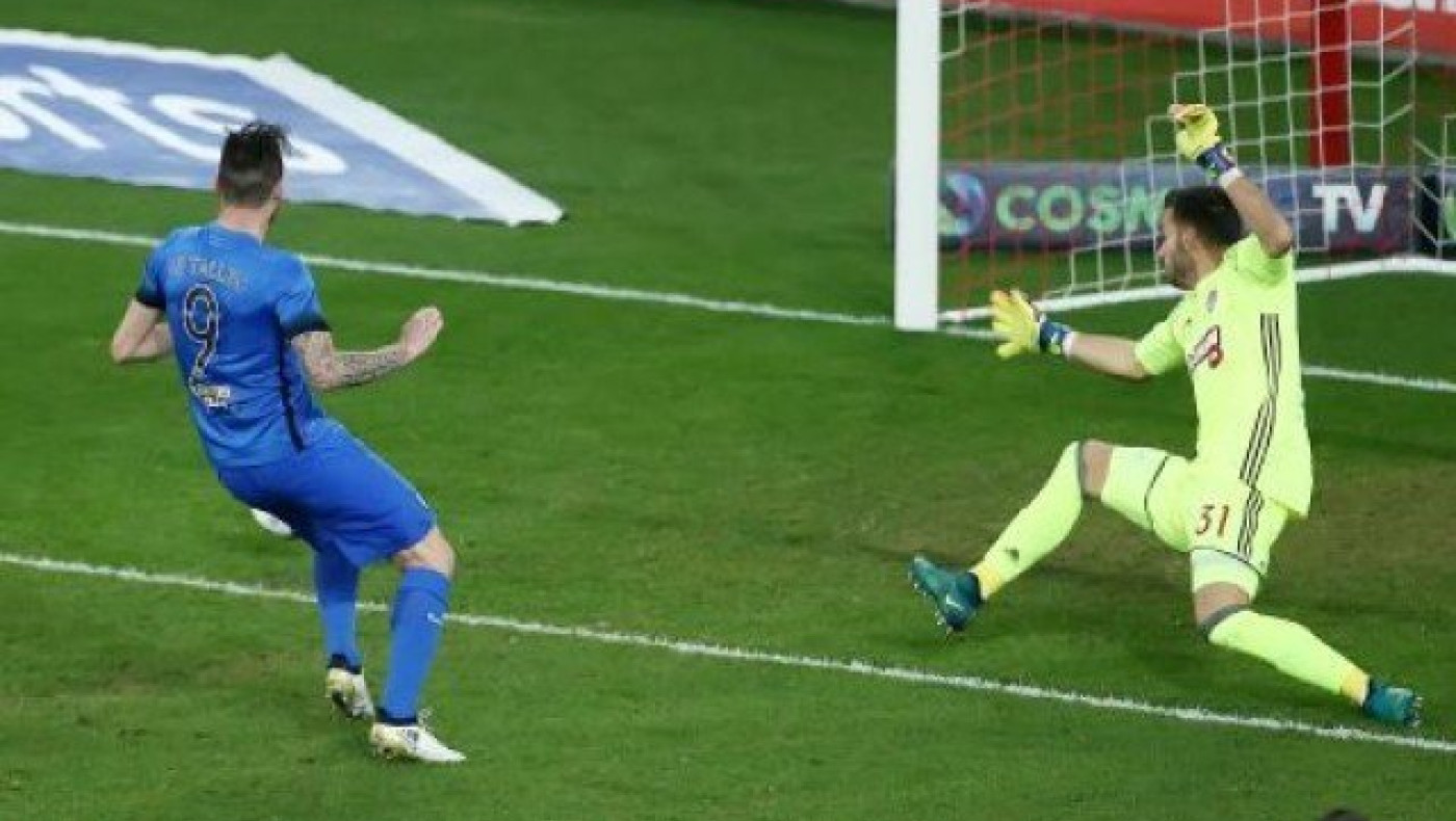 Ανύπαρκτος Ολυμπιακός, με σπρώξιμο Παπαπέτρου πήρε την ισοπαλία!