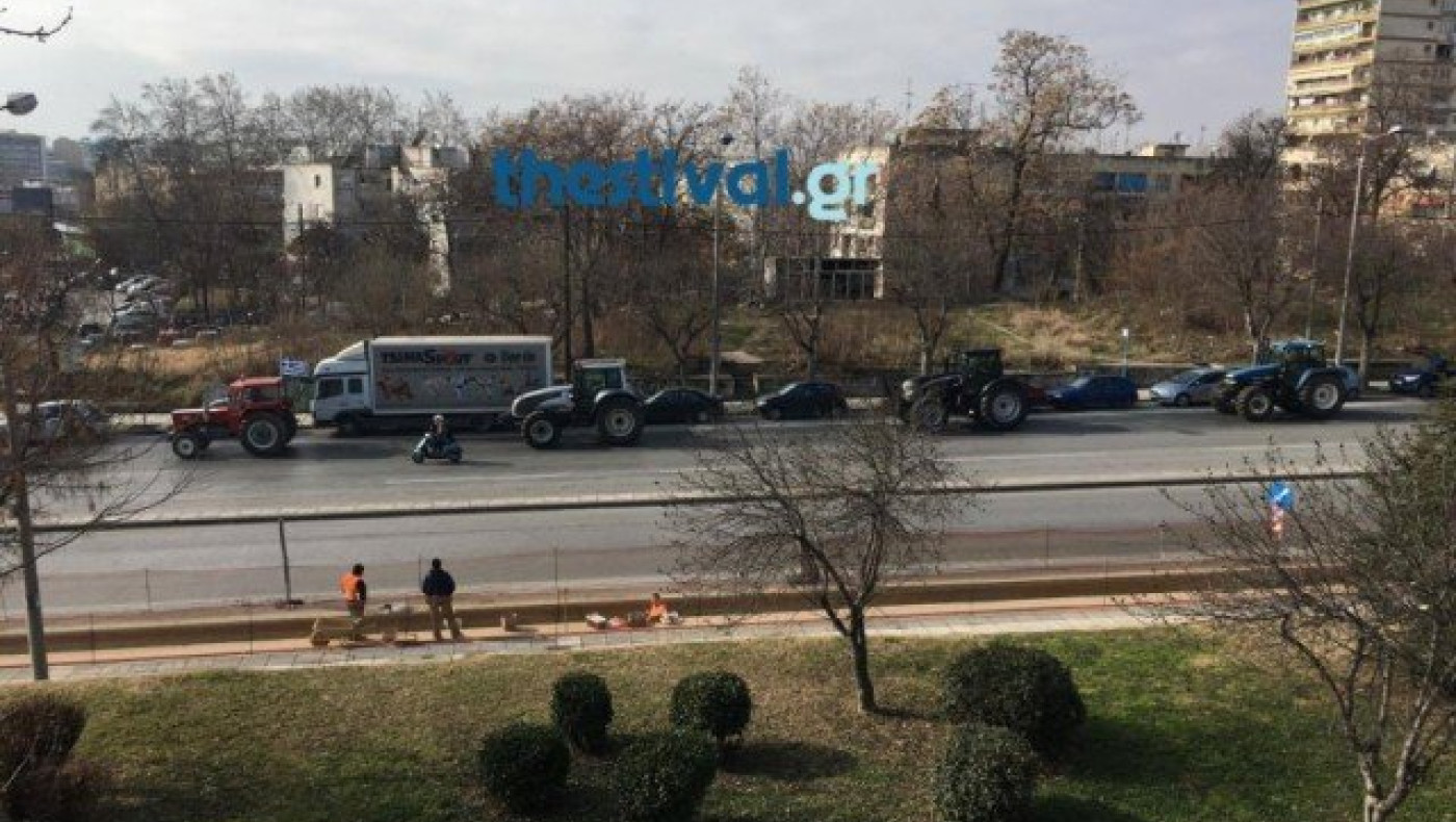 ΕΚΤΑΚΤΟ: Μπήκαν τα τρακτέρ στη Θεσσαλονίκη (ΦΩΤΟ & ΒΙΝΤΕΟ)