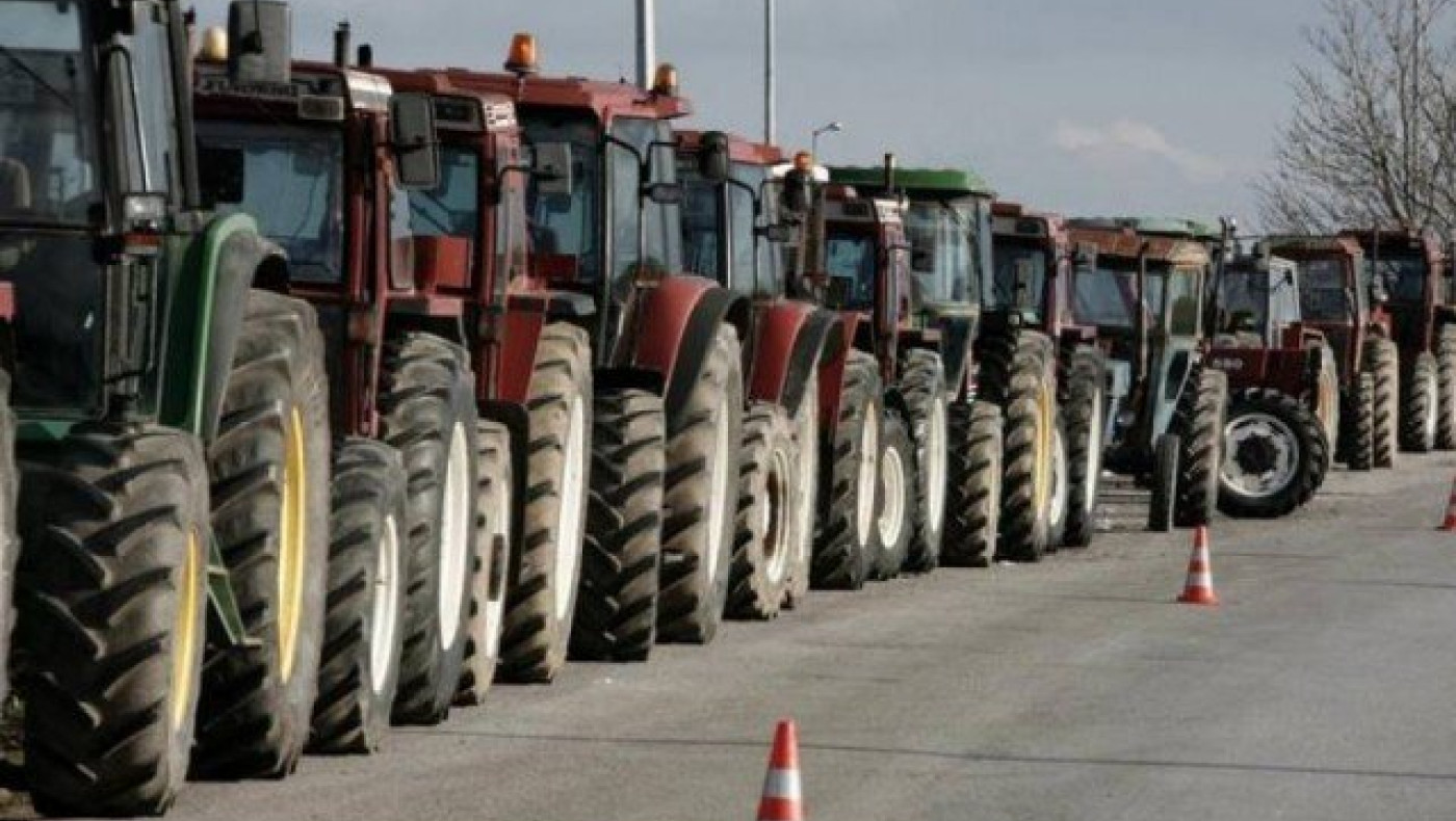 Άνοιξαν το ρεύμα προς Θεσσαλονίκη οι αγρότες της Νίκαιας