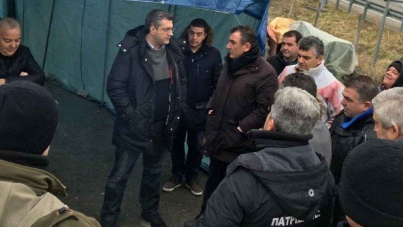 Τζιτζικώστας σε αγρότες: Μην κλείνετε δρόμους & ειδικά στο αεροδρόμιο