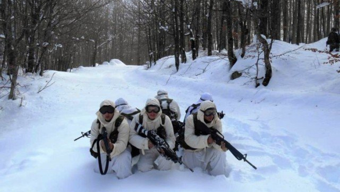 Καταδρομείς κάνουν σκι με το δάχτυλο  στη σκανδάλη (ΦΩΤΟ)