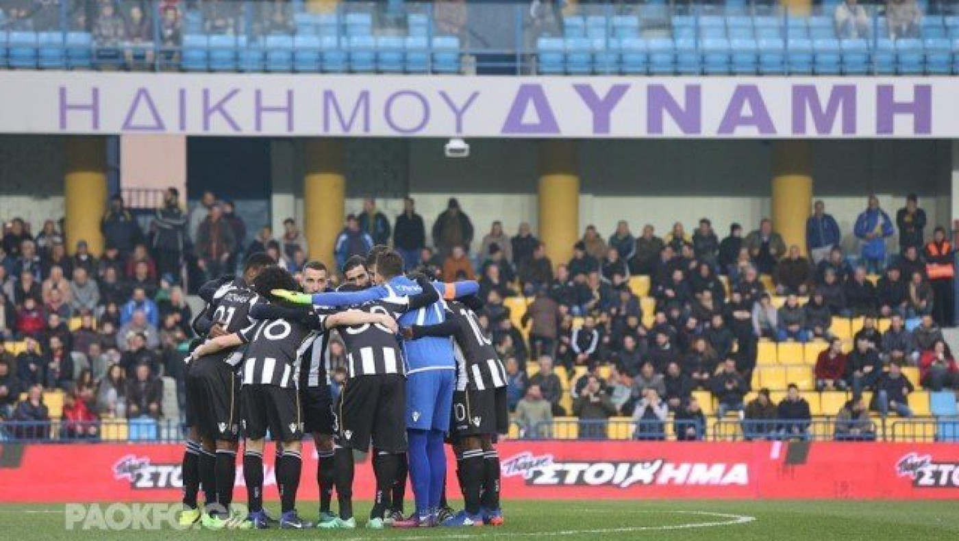 Τα εύσημα του Κάμπος στου                      συμπαίκτες του! (pic)