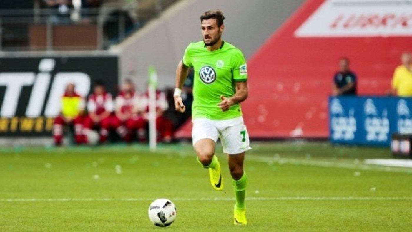 Παίρνει Καλιτζιούρι                            η Σάλκε