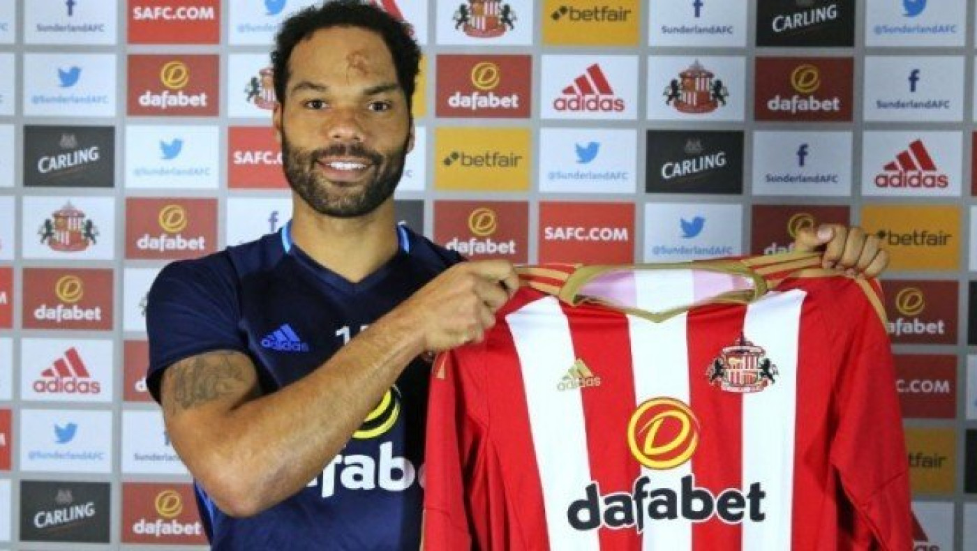 Από την Super League στην Premier League o                      Λέσκοτ