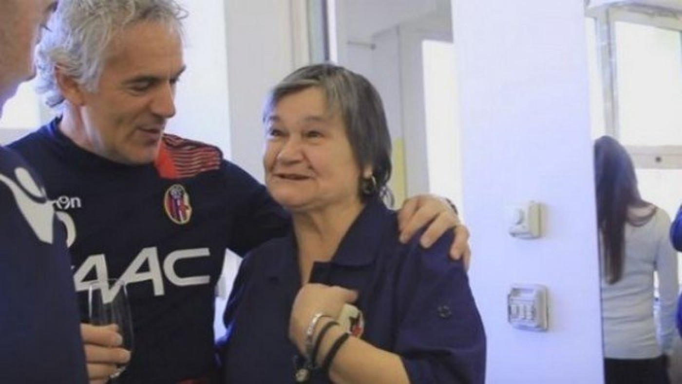 Το συγκινητικό αντίο της Μπολόνια στην Άντζελα (vid)