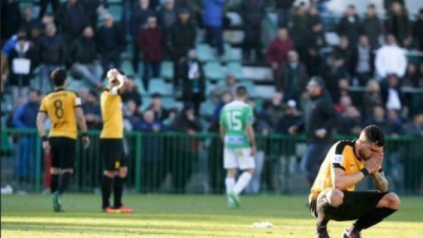 Βήματα           πίσω         σε χορτάρι και βαθμολογία