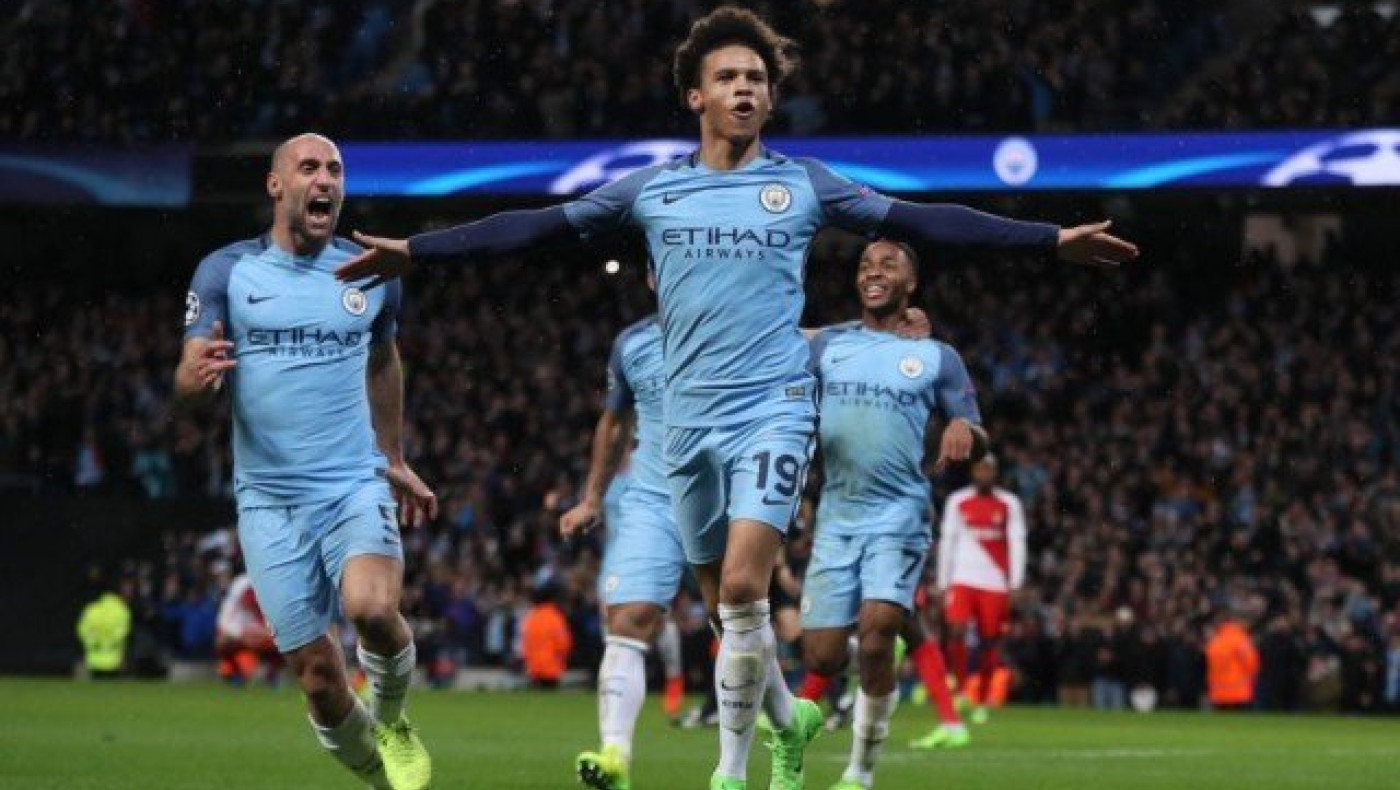 Ο          κουβάς του αιώνα με υπογραφή… Σανέ (pic)