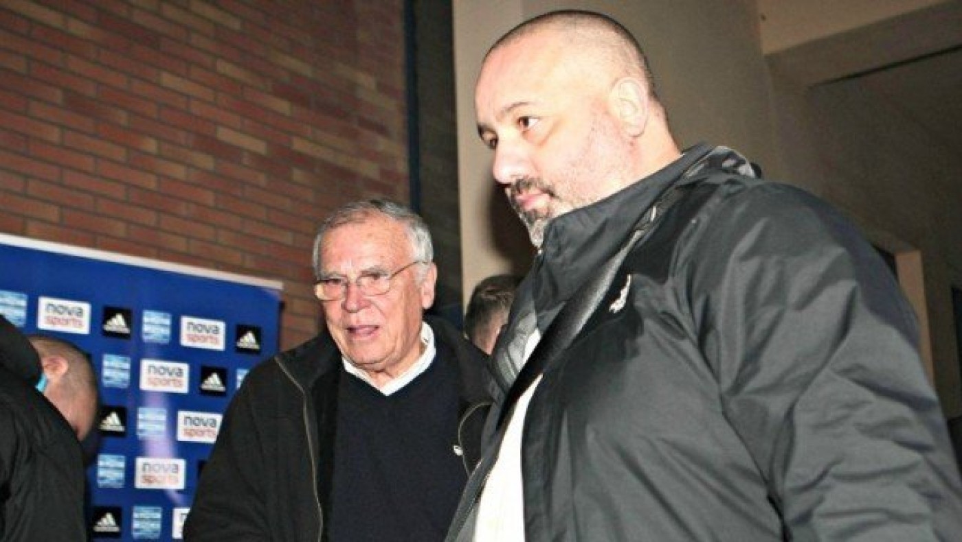 Ο Παναθηναϊκός καταγγέλλει Καραπαπά για προπηλακισμό σε Κωνσταντίνου