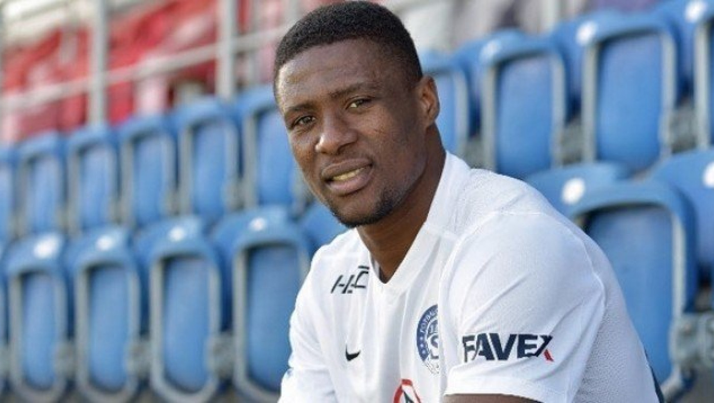 Φράνσις Κονέ: Ένας ήρωας με...                        τάπες (vid)