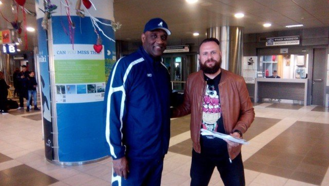 Το metrosport.gr υποδέχθηκε τον Μπάρλοου (vids+pics)